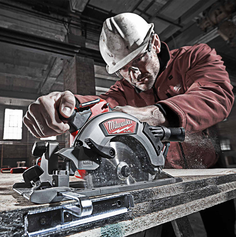 Milwaukee M18CCS55-0 18V Brushless 165mm Circular Saw with 2 x 5.0Ah Batteries & Charger