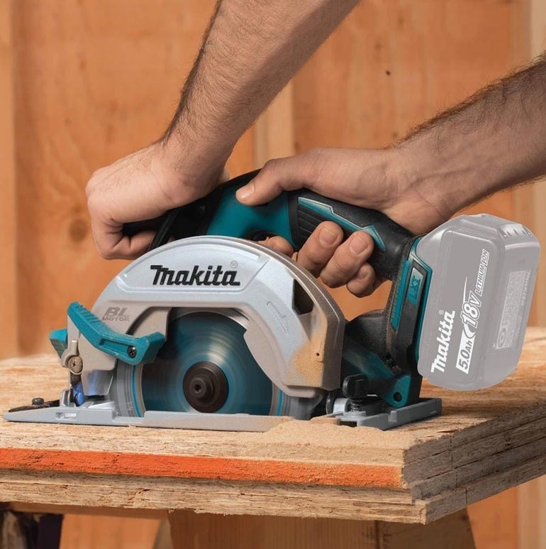 Makita 18V Brushless 4 Piece Tool Kit with 3 x 5.0Ah Batteries Charger & Bag