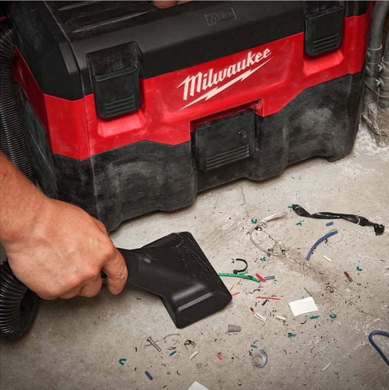 Milwaukee M18VC2-0 18V Wet Dry Vacuum 2nd Generation with 1 x 5.0Ah Battery & Charger