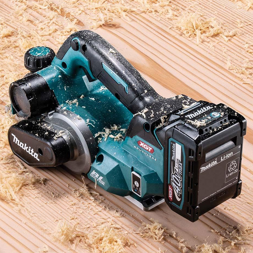 Makita KP001GZ 40V 82mm Brushless Planer With 1 x 2.5Ah Battery Charger & Bag