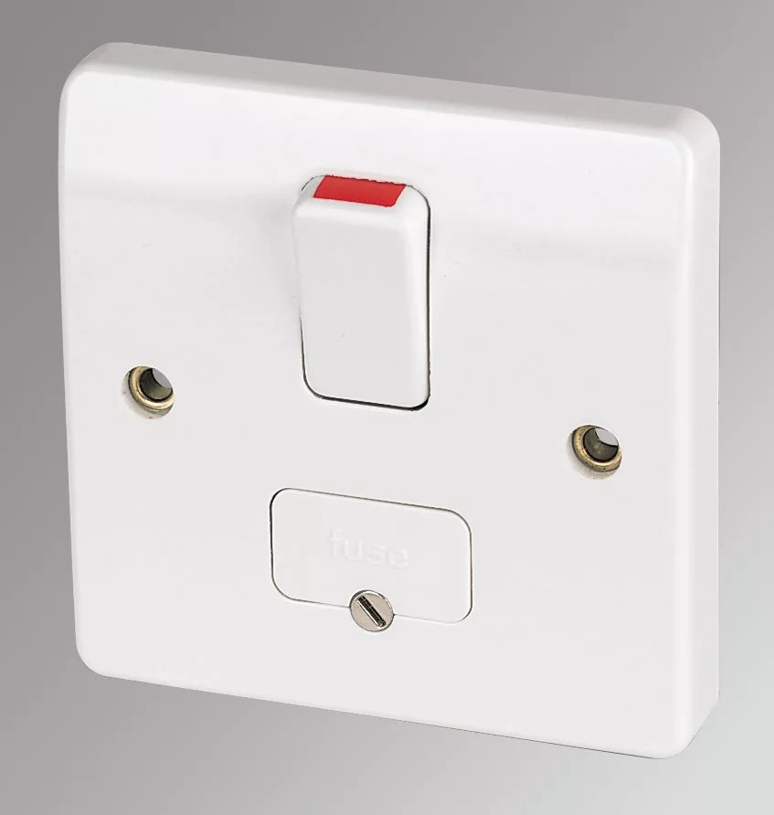 MK LOGIC PLUS 13A SWITCHED FUSED SPUR & FLEX OUTLET WHITE (13479)