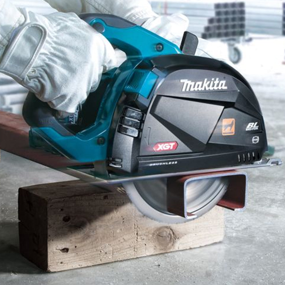 Makita CS002GZ 40Vmax XGT 185mm Cordless Metal Cutter Body Only