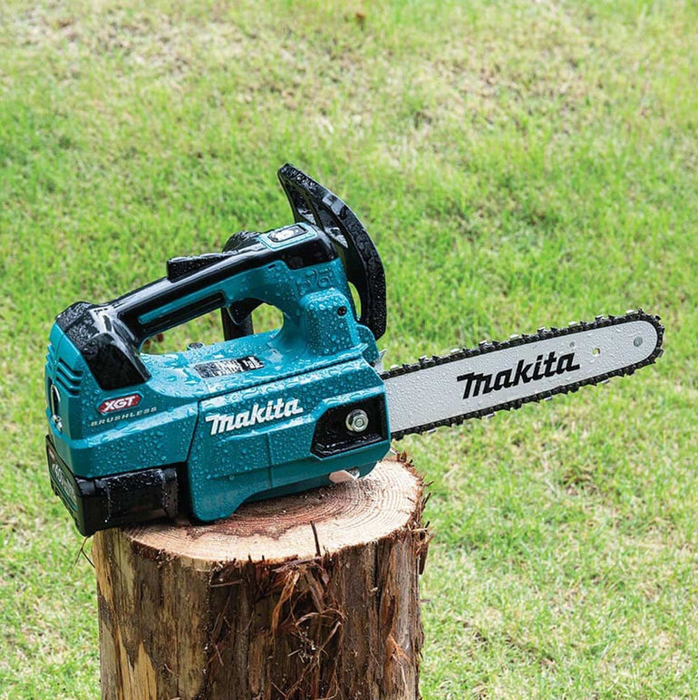 Makita UC003GD202 40V Max XGT 300mm/12