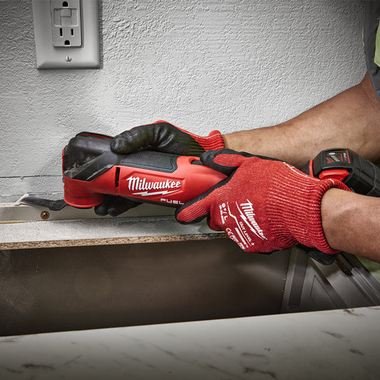 Milwaukee M18FMT-0 18V Oscillating Multi-Tool 1 x 5.0Ah Battery Charger & 39 Piece Accessories Set