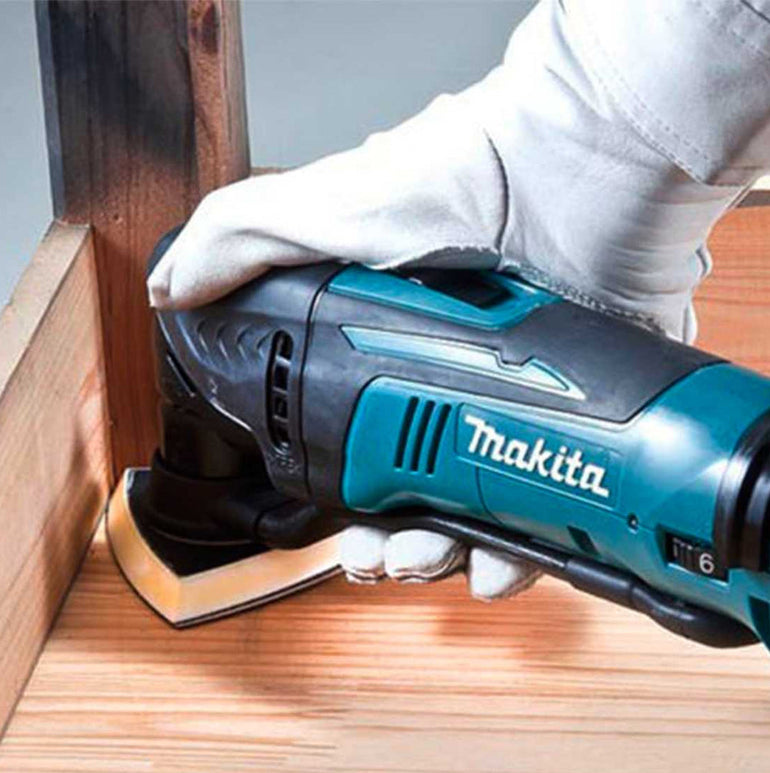 Makita DTM50Z 18V Oscillating Multi Tool Cutter with 1 x 5.0Ah Battery & Charger