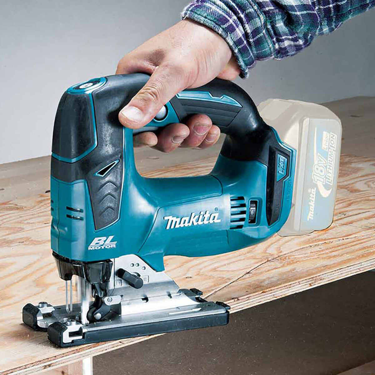 Makita DJV182Z 18V LXT Li-ion Brushless Top Handle Jigsaw Body Only