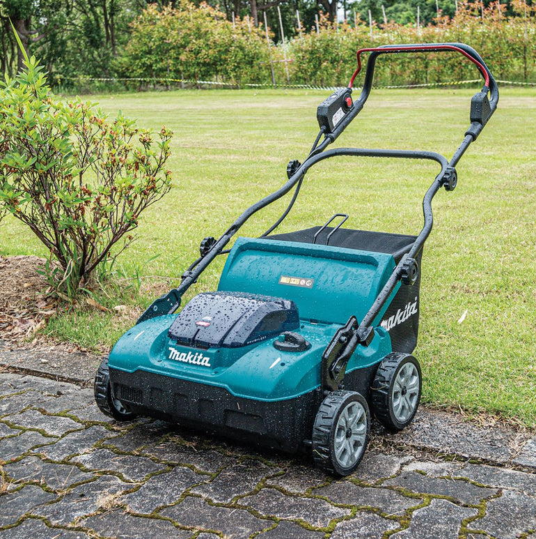 Makita UV001GM201 380mm 40V Max Brushless Lawn Scarifier With 2 x 4.0Ah Batteries & Charger