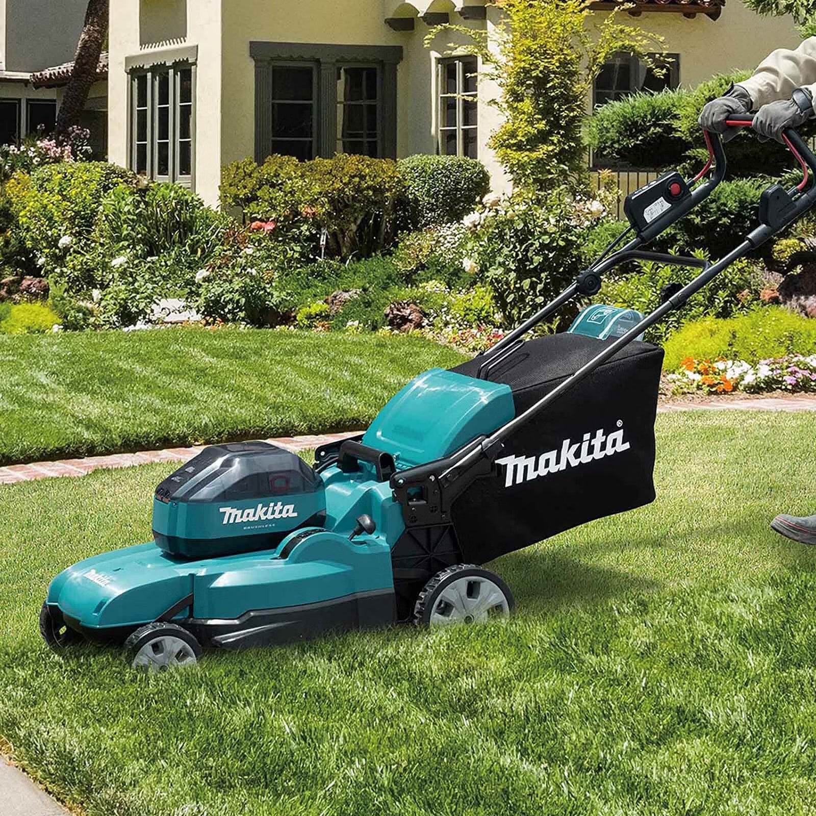 Makita LM002JM101 64Vmax 53cm Brushless Lawn Mower With 1 x BL6440 4.0Ah Battery & DC64WA Charger