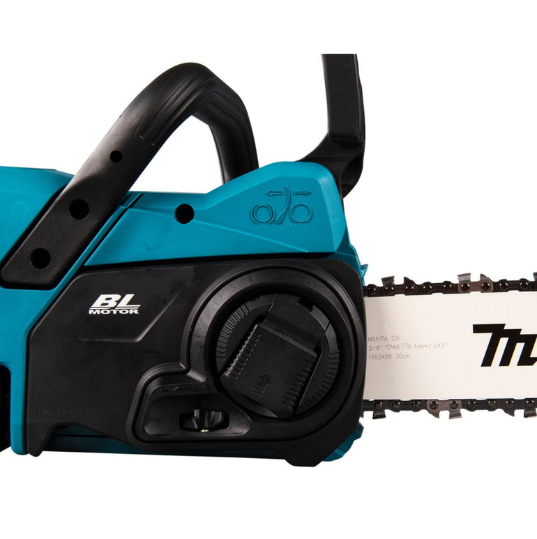 Makita DUC307ZX2 18V Brushless 300mm Chainsaw with 2 x 5.0Ah Battery & Charger