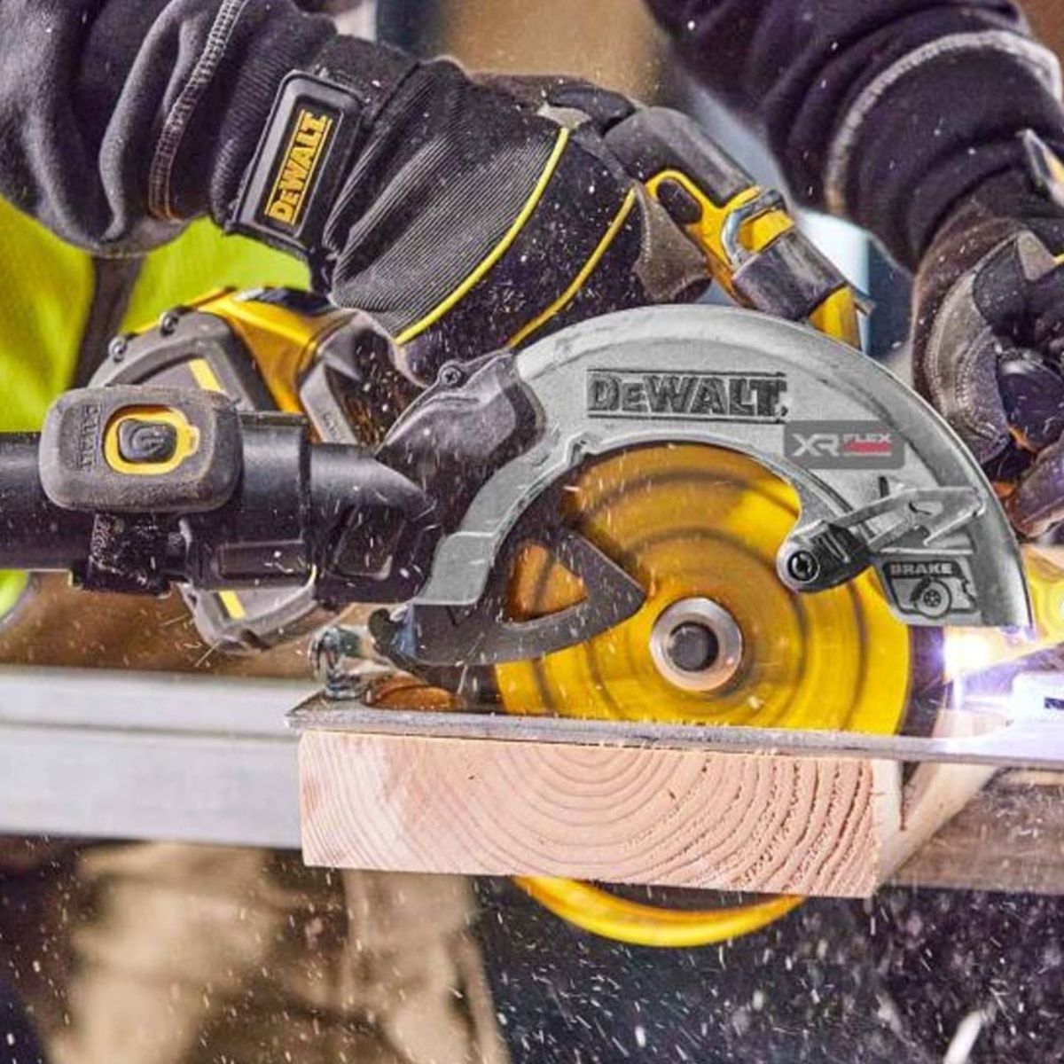 Dewalt DCS573H2T 18V XR Brushless 190mm Circular Saw with 2 x 5.0Ah Powerstack Batteries, Charger & TSTAK Case