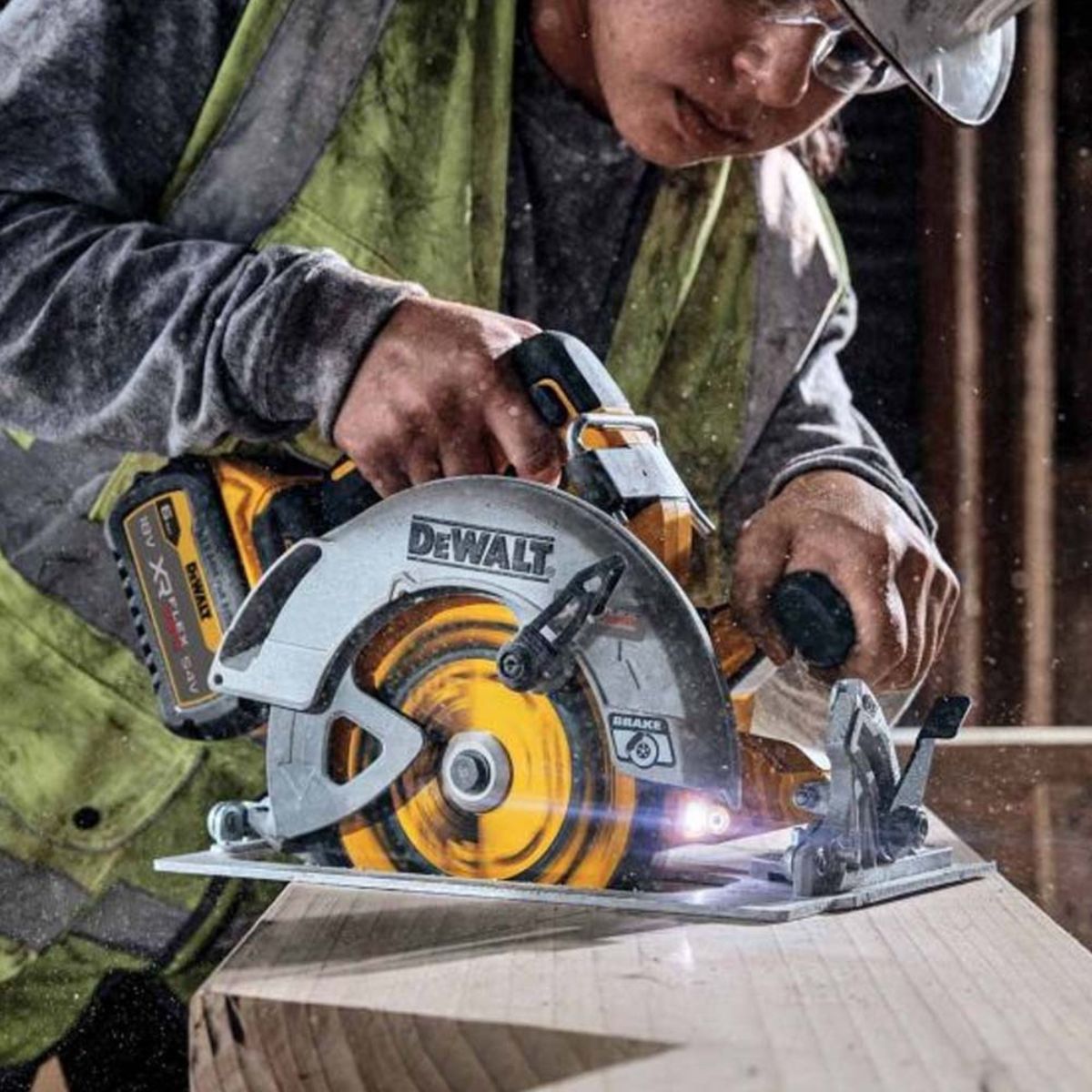 Dewalt DCS573H2T 18V XR Brushless 190mm Circular Saw with 2 x 5.0Ah Powerstack Batteries, Charger & TSTAK Case