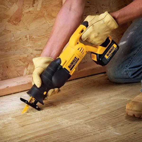 DeWalt DCS380M2-GB 18V XR Reciprocating Sabre Saw with 2 x 4.0Ah Battery & Charger in Case