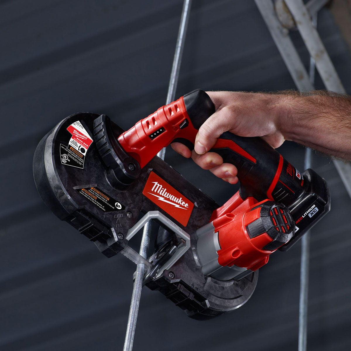 Milwaukee M12BS-0 12V Sub Compact Bandsaw with 1 x 4.0Ah Battery