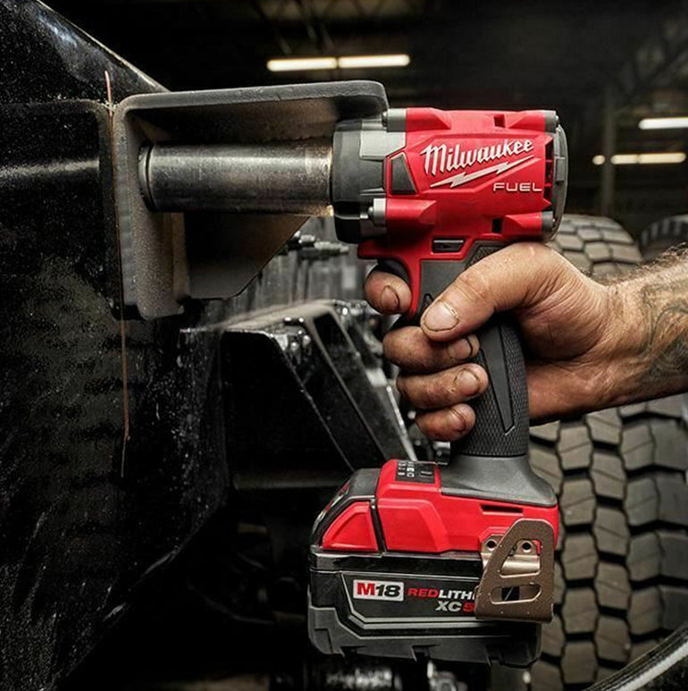 Milwaukee M18FIW2F38-0X 18V Fuel Brushless 3/8