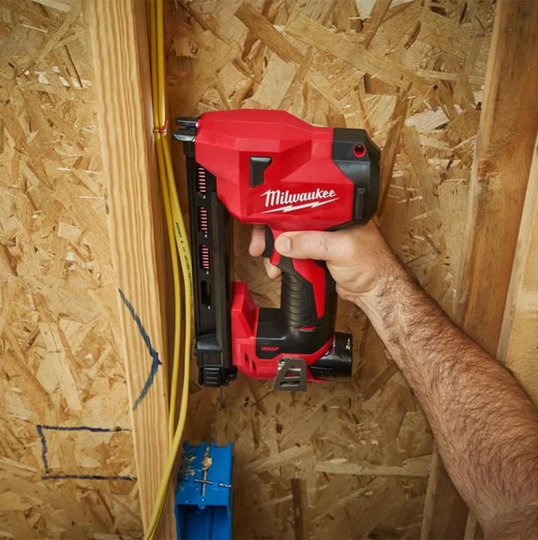 Milwaukee M12 BCST-0 12V Cable Stapler with 2 x 4.0Ah Batteries & Charger