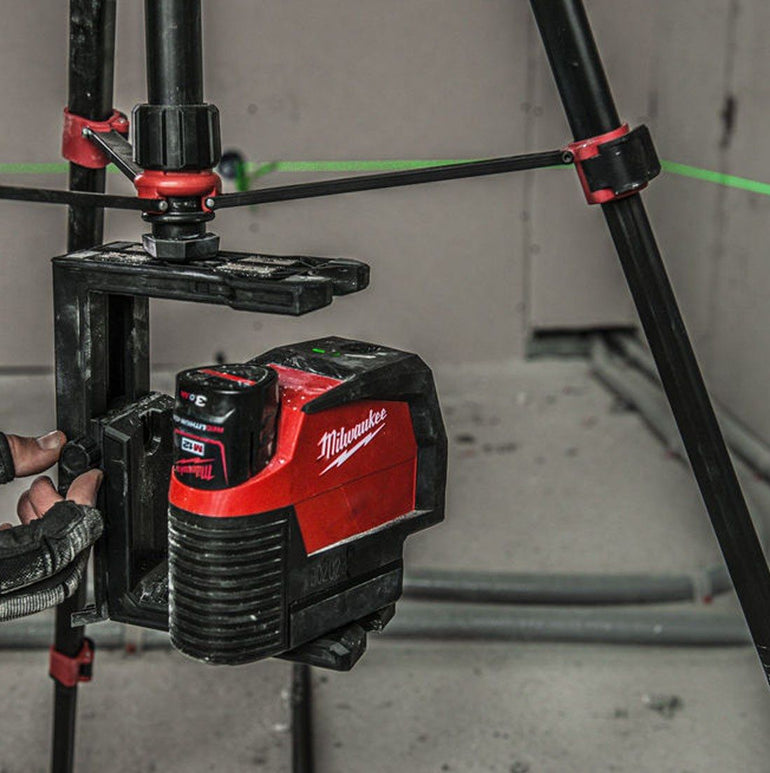 Milwaukee M12CLLP-0 12V Green Cross Line 2 Plane Laser 360° Case with 1 x 2.0Ah Battery & Charger