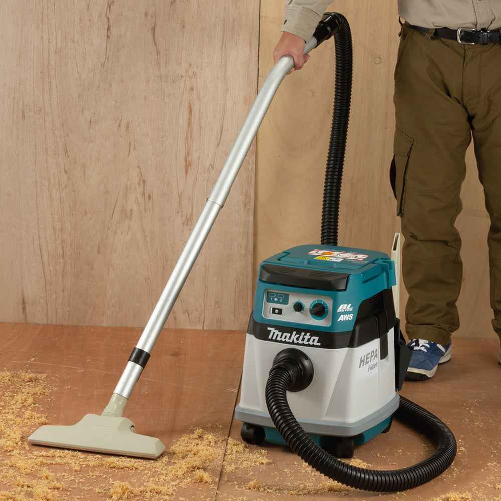 Makita DVC157LZX3 18V Twin LXT Brushless L-Class 15L Vacuum Cleaner With AWS Body Only