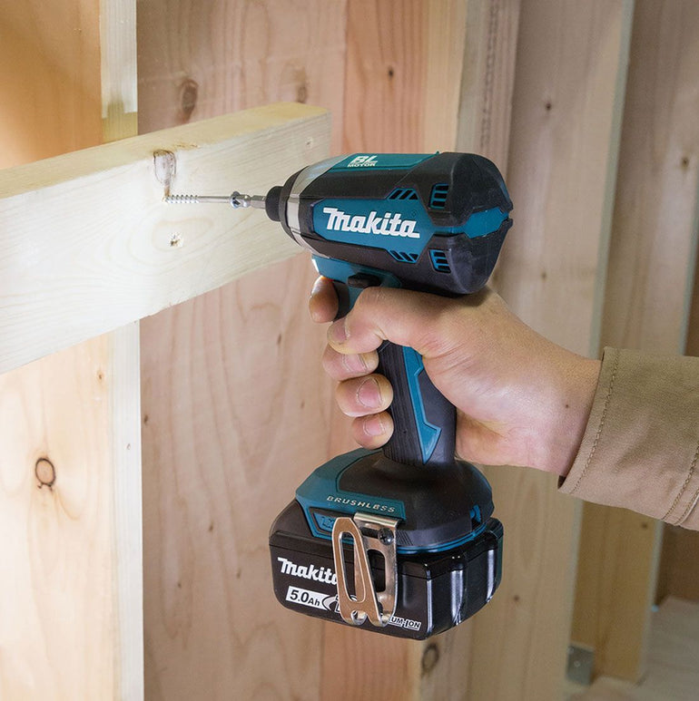 Makita 18V Brushless Twin Pack Combi Drill & Impact Driver With 2 x 4.0Ah Battery & 100 Piece Drill Set MTKIT-16184