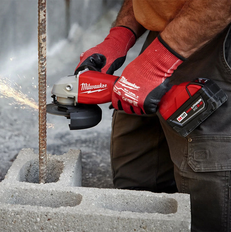 Milwaukee M18BLSAG115XPD-0 18V 115mm Brushless Angle Grinder with 1 x 5.0Ah Battery Charger & Bag