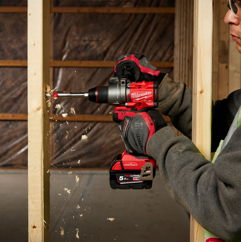 Milwaukee M18ONEPD3-0X 18V Fuel One-Key Brushless Combi Drill with 1 x 5.0Ah Battery Charger & Case