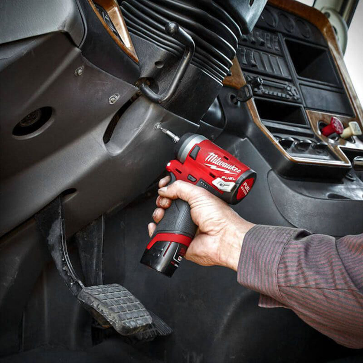 Milwaukee M12FIW14-0 12V FUEL Brushless 1/4" Impact Wrench with 1 x 2.0Ah Battery & Charger