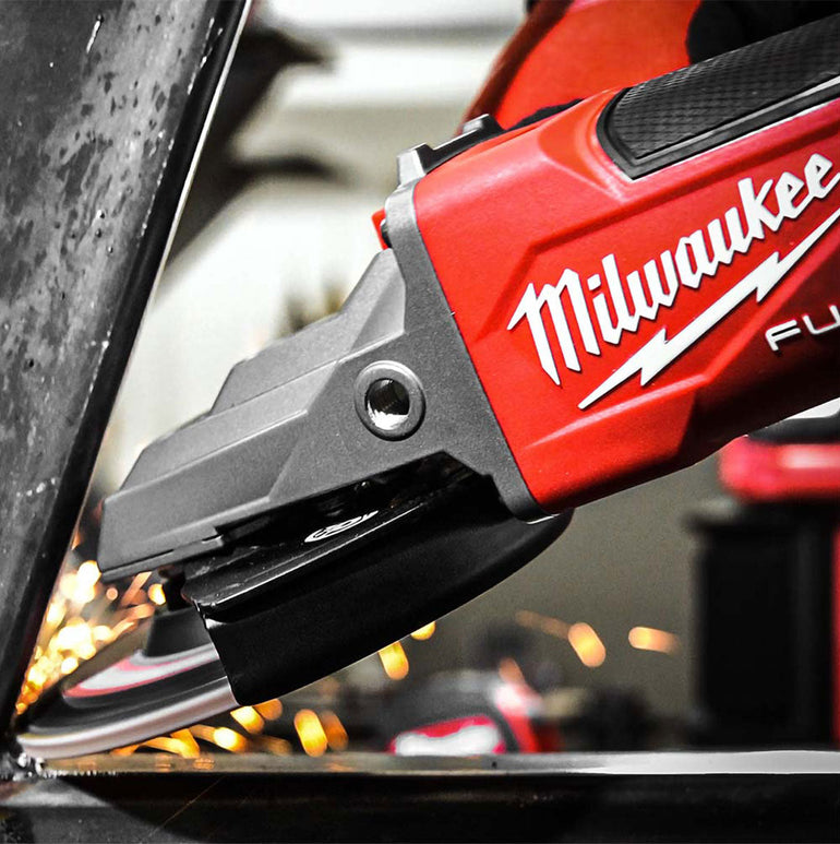 Milwaukee M18FSAGF125XPDB-0X 18V Fuel Brushless 125mm Angle Grinder with 1 x 5.0Ah Battery Charger & Case