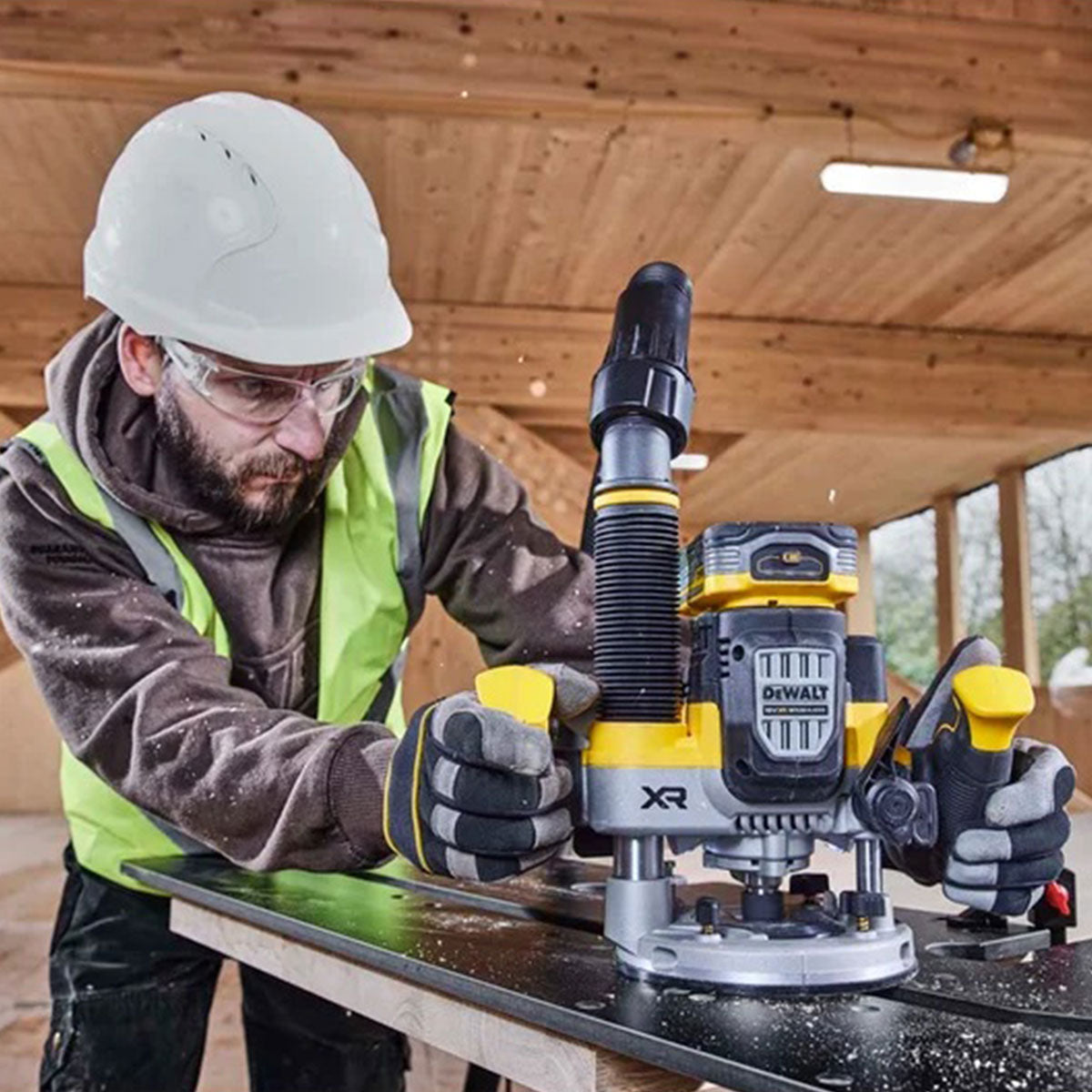 Dewalt DCW620H2-GB 18V XR Brushless 1/2" Plunge Router with 2 x 5.0Ah Powerstack Battery Charger & TSTAK Case