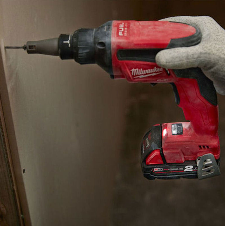 Milwaukee M18FSGC-0X 18V Fuel Brushless Drywall Screwgun with 1 x 5.0Ah Battery Charger & Case