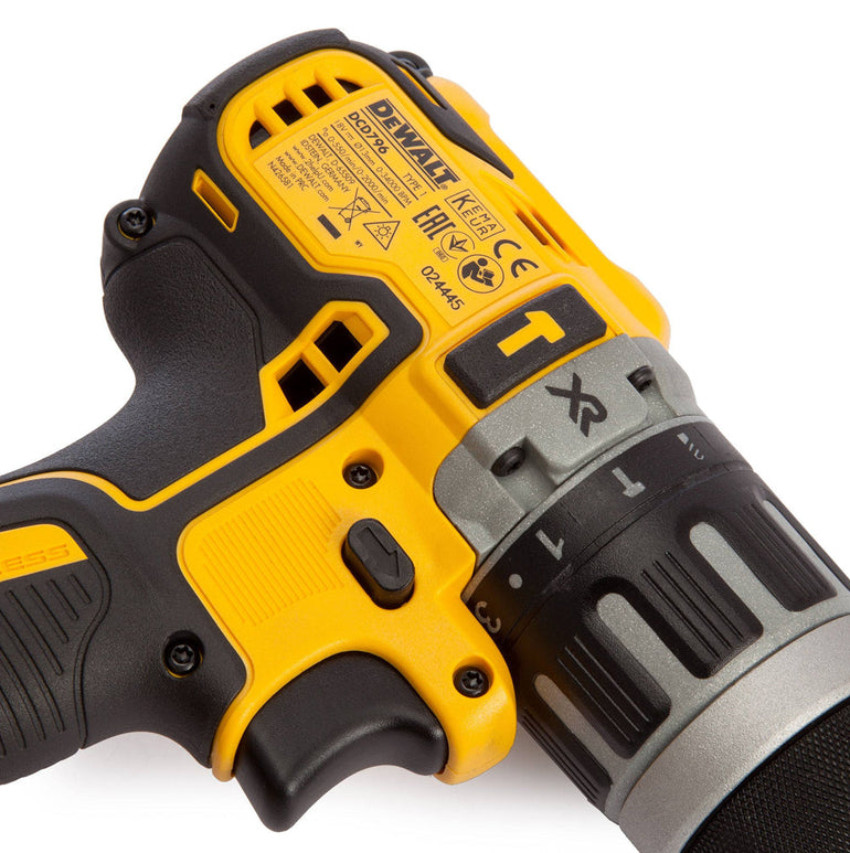 Dewalt 18V Brushless Twin Pack Impact Driver + Combi Drill with 2 x 5.0Ah Battery MTKIT-16179