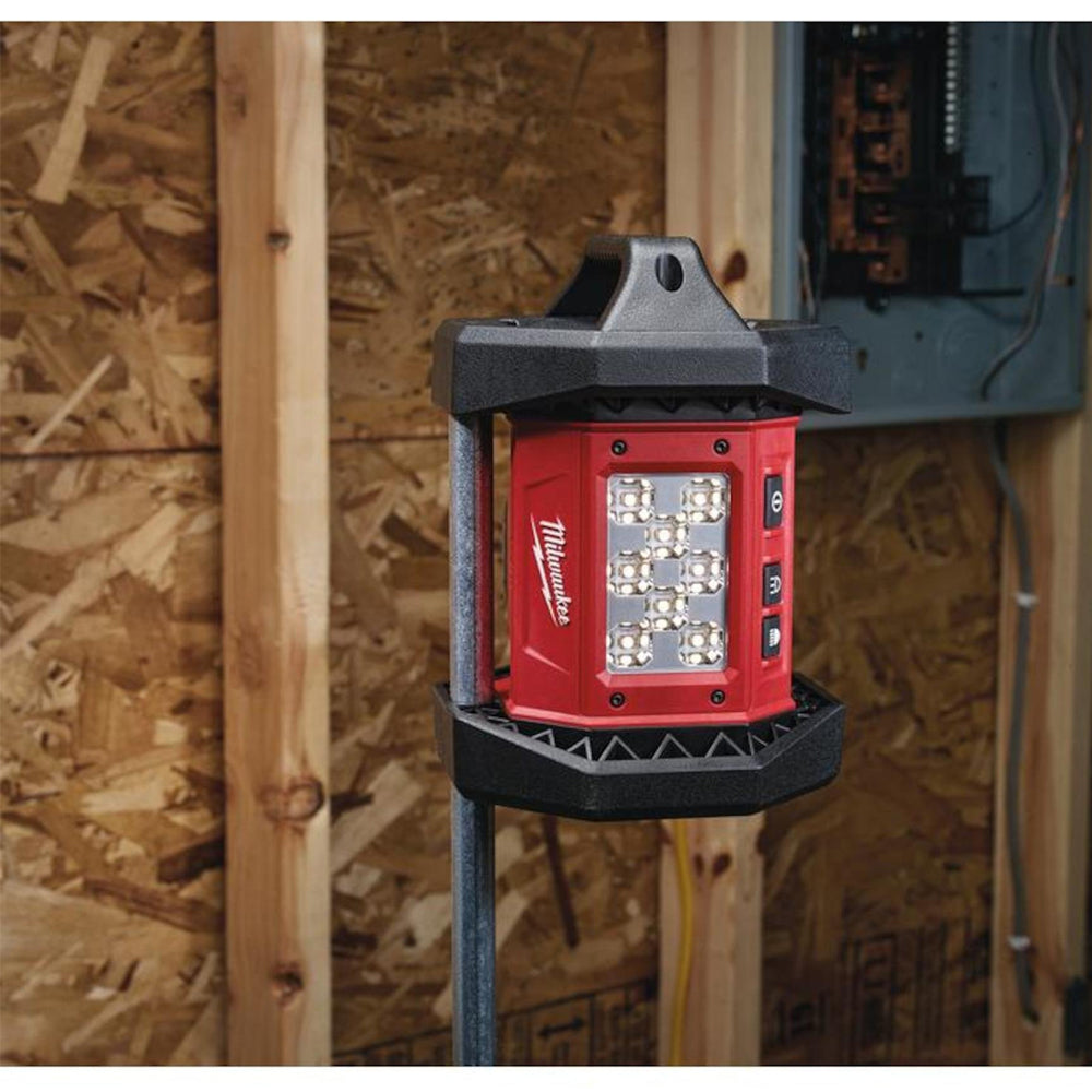 Milwaukee M18AL-0 18V LED Area Light with 1 x 5.0Ah Battery & Fast Charger