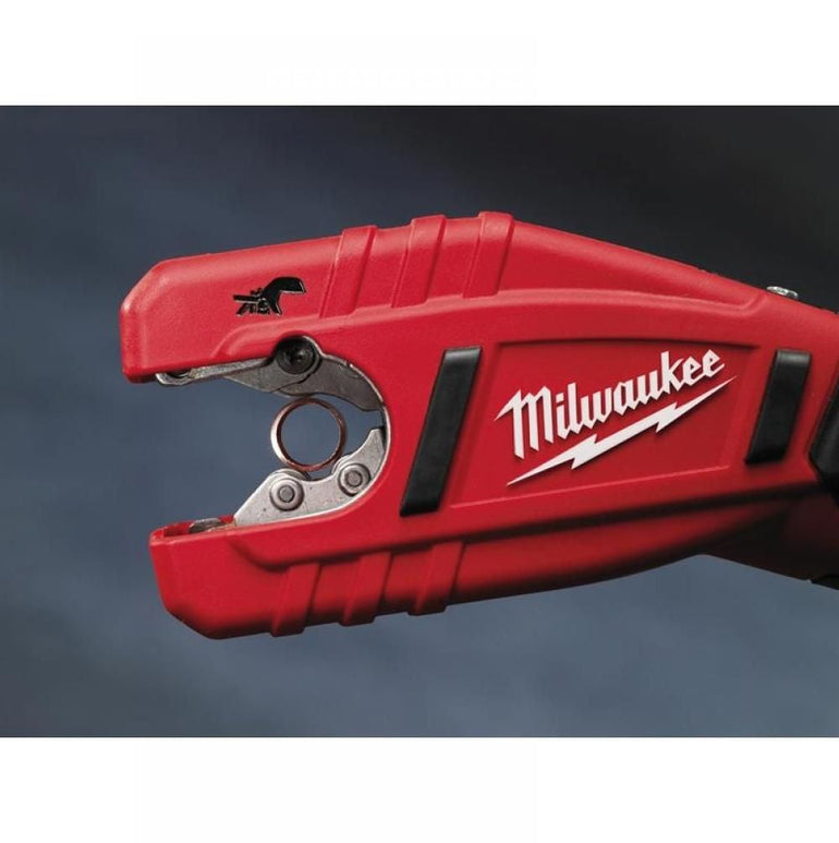 Milwaukee C12PC-0 12V Compact Pipe Cutter with 1 x 2.0Ah Battery & Charger