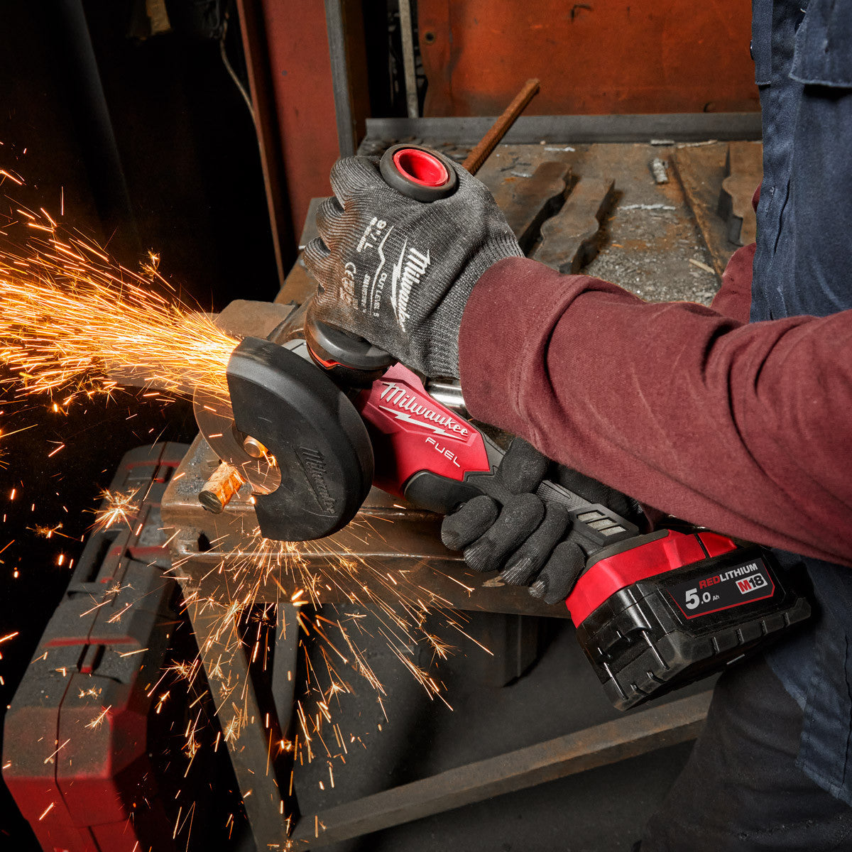 Milwaukee M18FSAG115X-0 18V 115mm Fuel Brushless Angle Grinder with 1 x 5.0Ah Battery