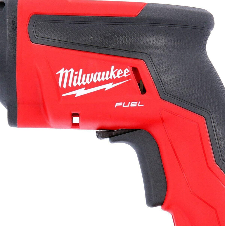 Milwaukee M18FSGC-0X 18V Fuel Brushless Drywall Screwgun with 1 x 5.0Ah Battery Charger & Case