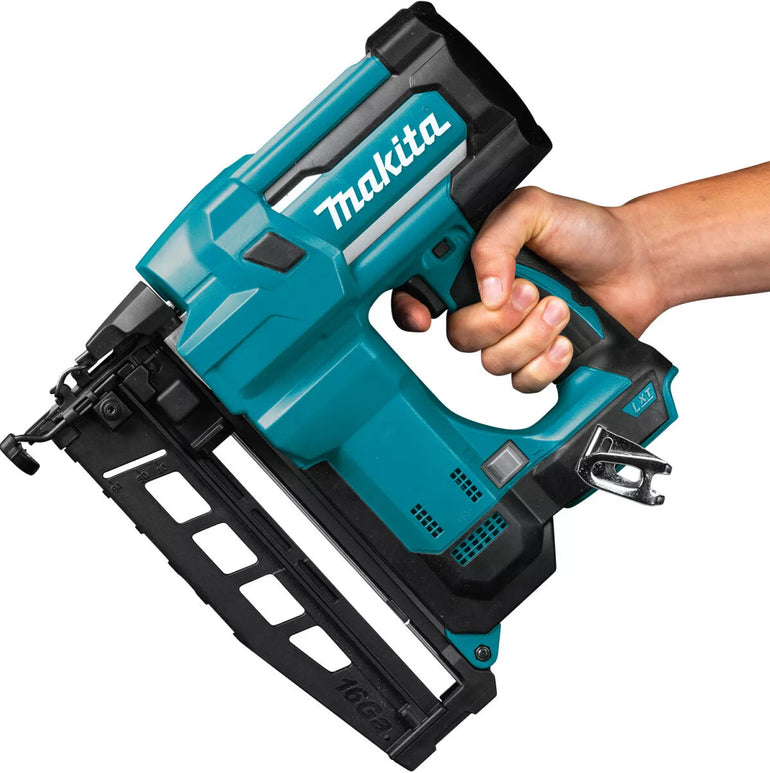 Makita DBN600ZJ 18V Second Fix 16Ga Finishing Nailer With 2000 Piece Brad Nails