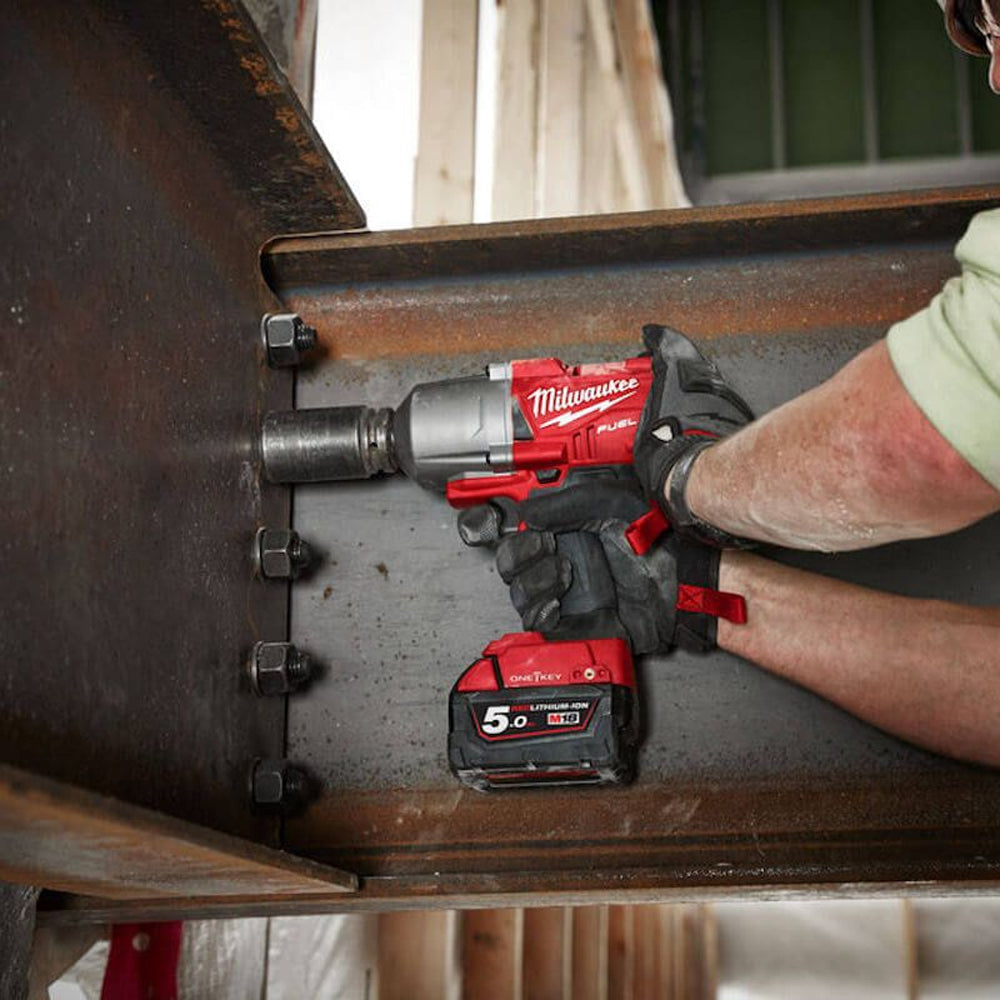 Milwaukee M18ONEFHIWF12-0X 18V 1/2" FUEL Brushless Impact Wrench with 1 x 5.5Ah Battery Charger & Case