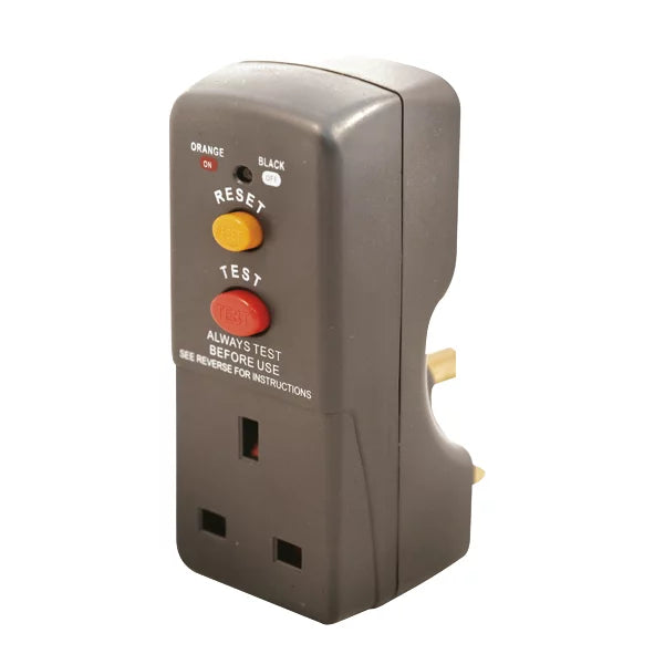 MASTERPLUG 13A FUSED PLUG-THROUGH ACTIVE RCD ADAPTOR