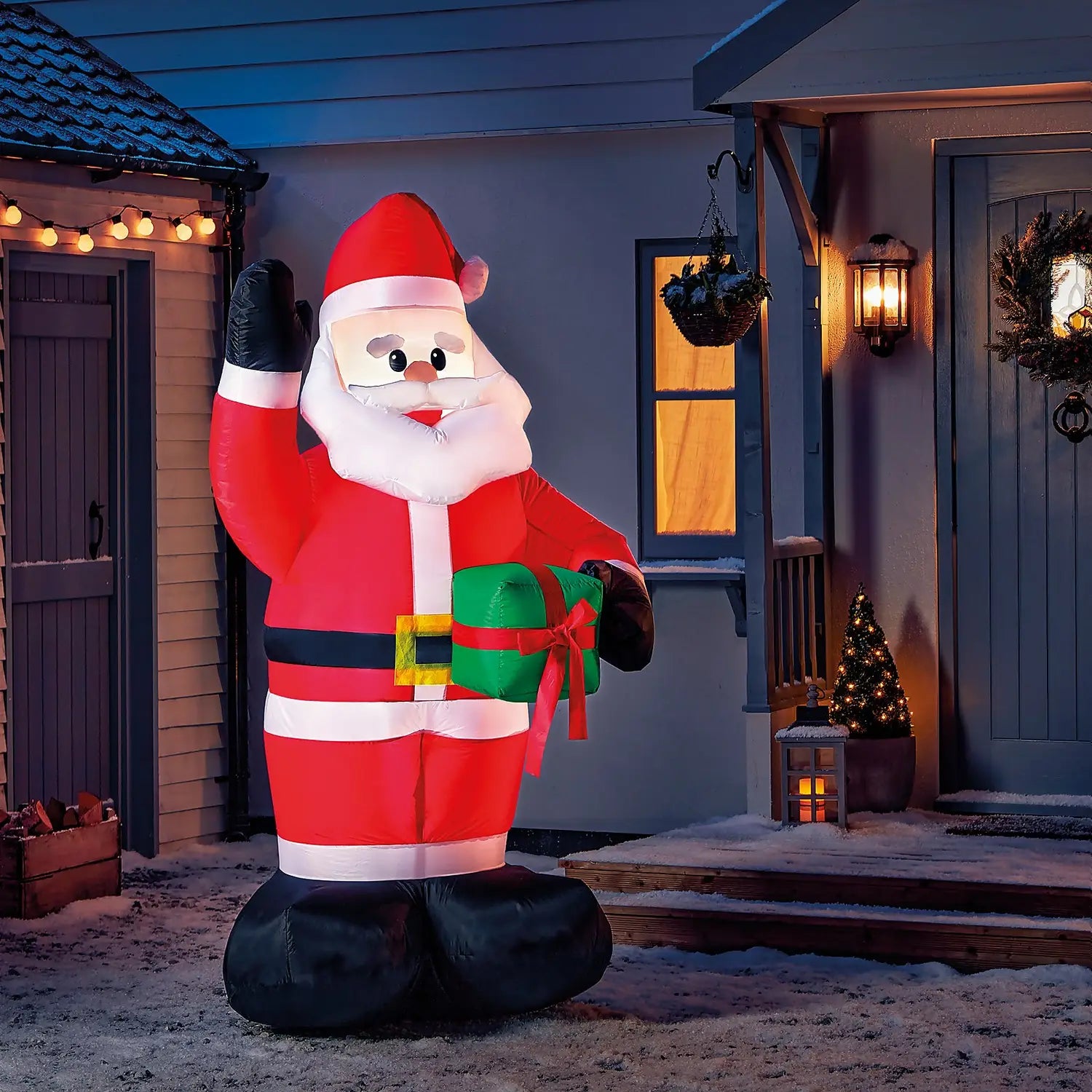 6ft Santa with Gift Christmas Outdoor Inflatable Decoration – MonkeyTools