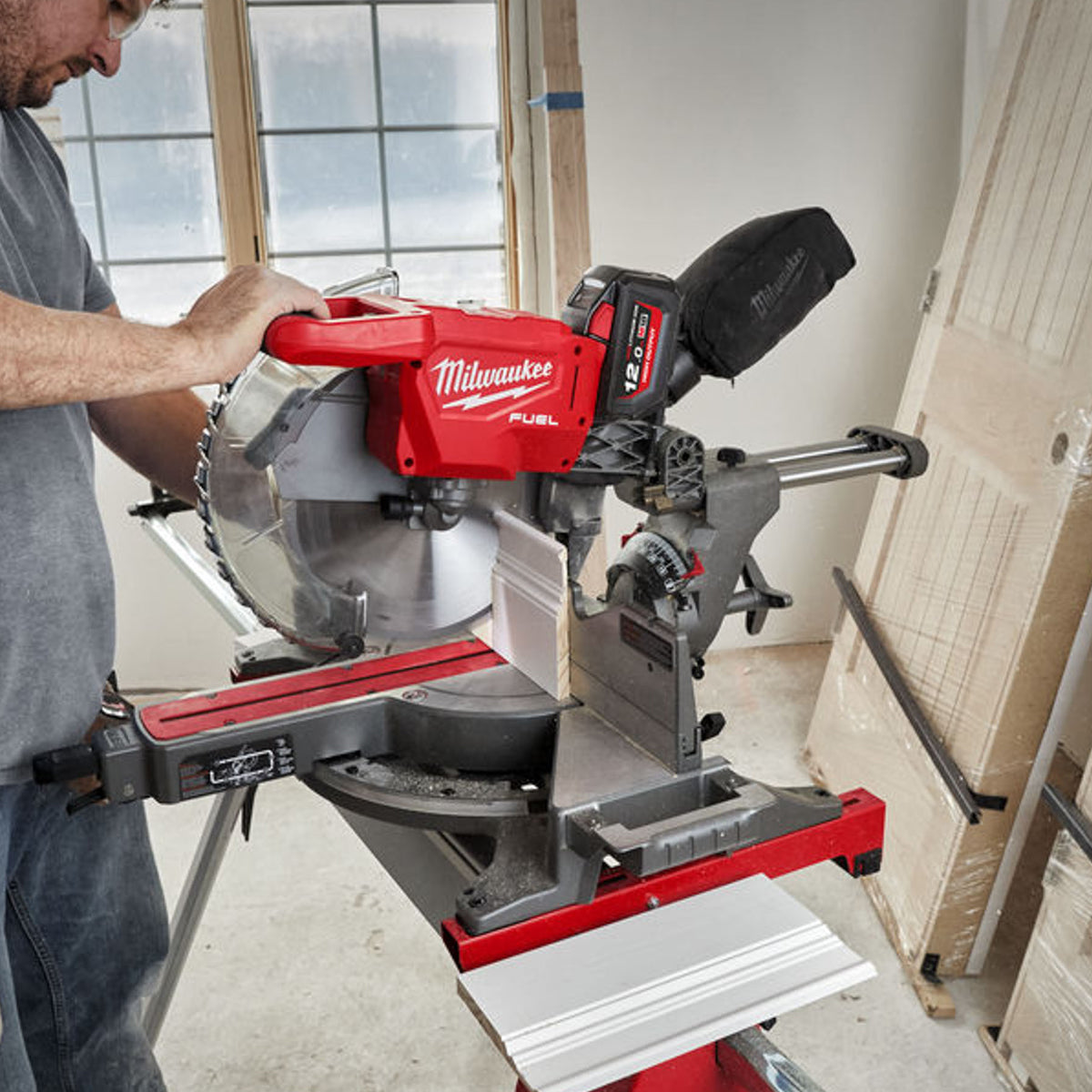 Milwaukee M18FMS305-0 18V Fuel ONE-KEY Brushless 305mm Mitre Saw Body Only 4933471205