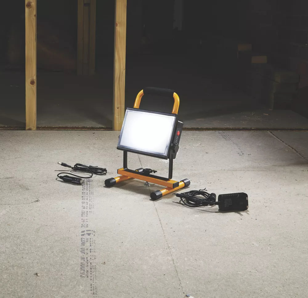 LAP RECHARGEABLE LED WORK LIGHT 2000LM