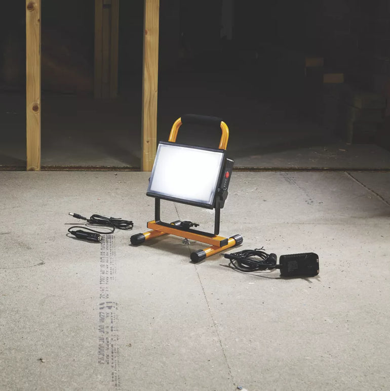 LAP RECHARGEABLE LED WORK LIGHT 2000LM