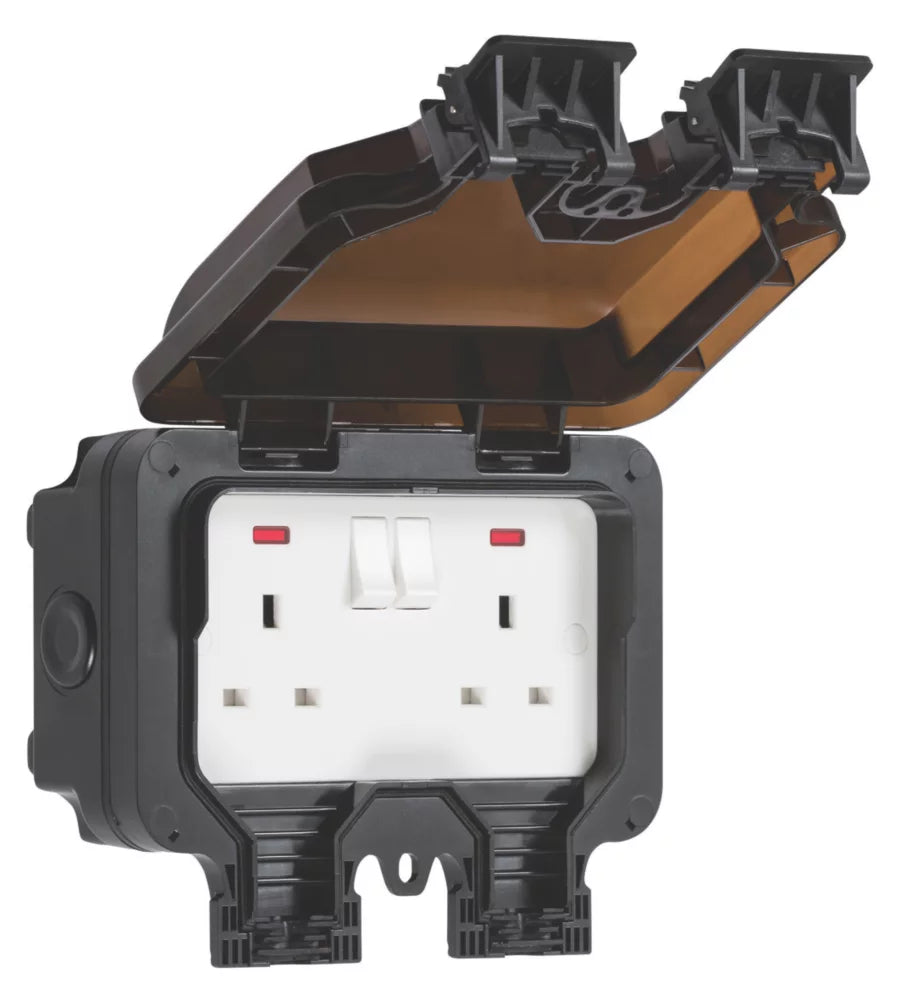 KNIGHTSBRIDGE IP66 13A 2-GANG DP WEATHERPROOF OUTDOOR SWITCHED SOCKET