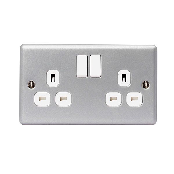 BRITISH GENERAL 13A 2-GANG DP SWITCHED METAL CLAD POWER SOCKET WITH WHITE INSERTS