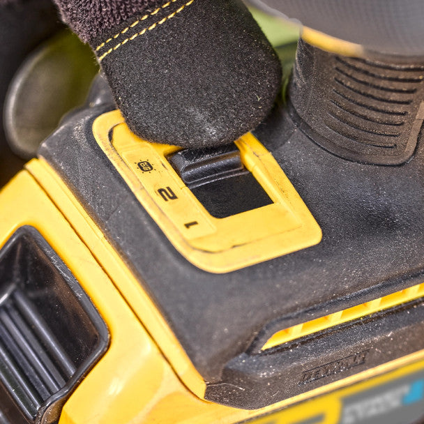 Dewalt DCF870E2T-GB 18V XR Brushless Hyrdralic Impact Driver, 2x 1.7Ah Powerstack Batteries, Charger & TSTAK Case