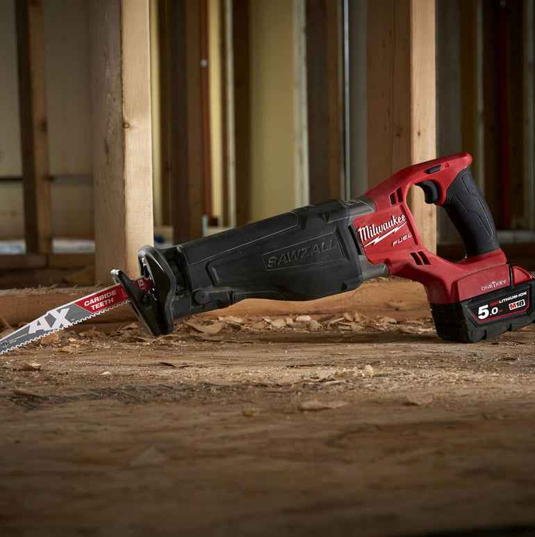 Milwaukee M18ONEFSZ-0X 18V Fuel Brushless One-Key Sawzall Reciprocating Saw with 1 x 5.0Ah Battery