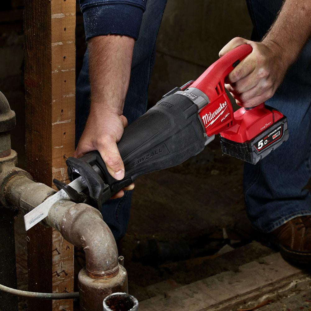 Milwaukee M18ONEFSZ-0X 18V Fuel Brushless One-Key Sawzall Reciprocating Saw with 1 x 5.0Ah Battery